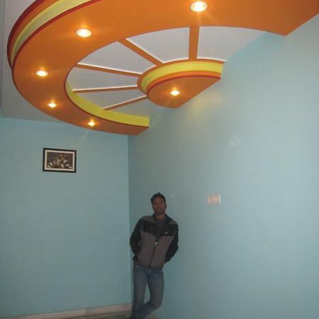 Krishna Paying Guest House Varanasi Eksteriør billede