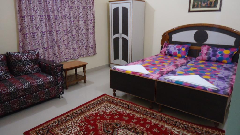 Krishna Paying Guest House Varanasi Værelse billede